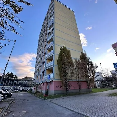 Centralne Orientovany Byt * Banská Bystrica